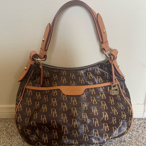 Dooney & Bourke Purse - Picture 1 of 8